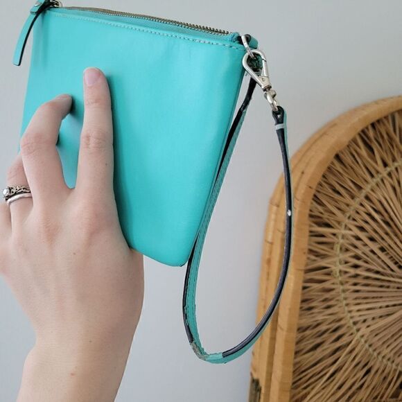 Kate Spade Wristlet/Clutch Purse Aqua Blue Small Zippered - Picture 5 of 10